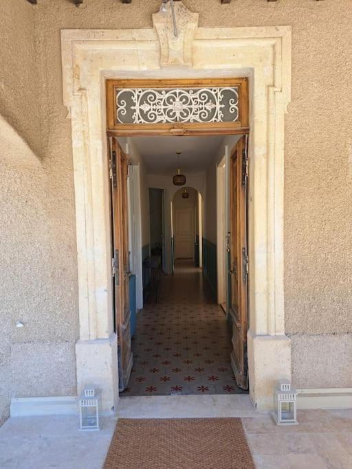 Le Champ Des Hors Villa Vailhauques Kültér fotó